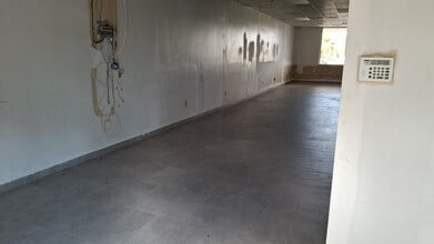 861-927 E Semoran Blvd, Casselberry, FL for lease Building Photo- Image 2 of 11