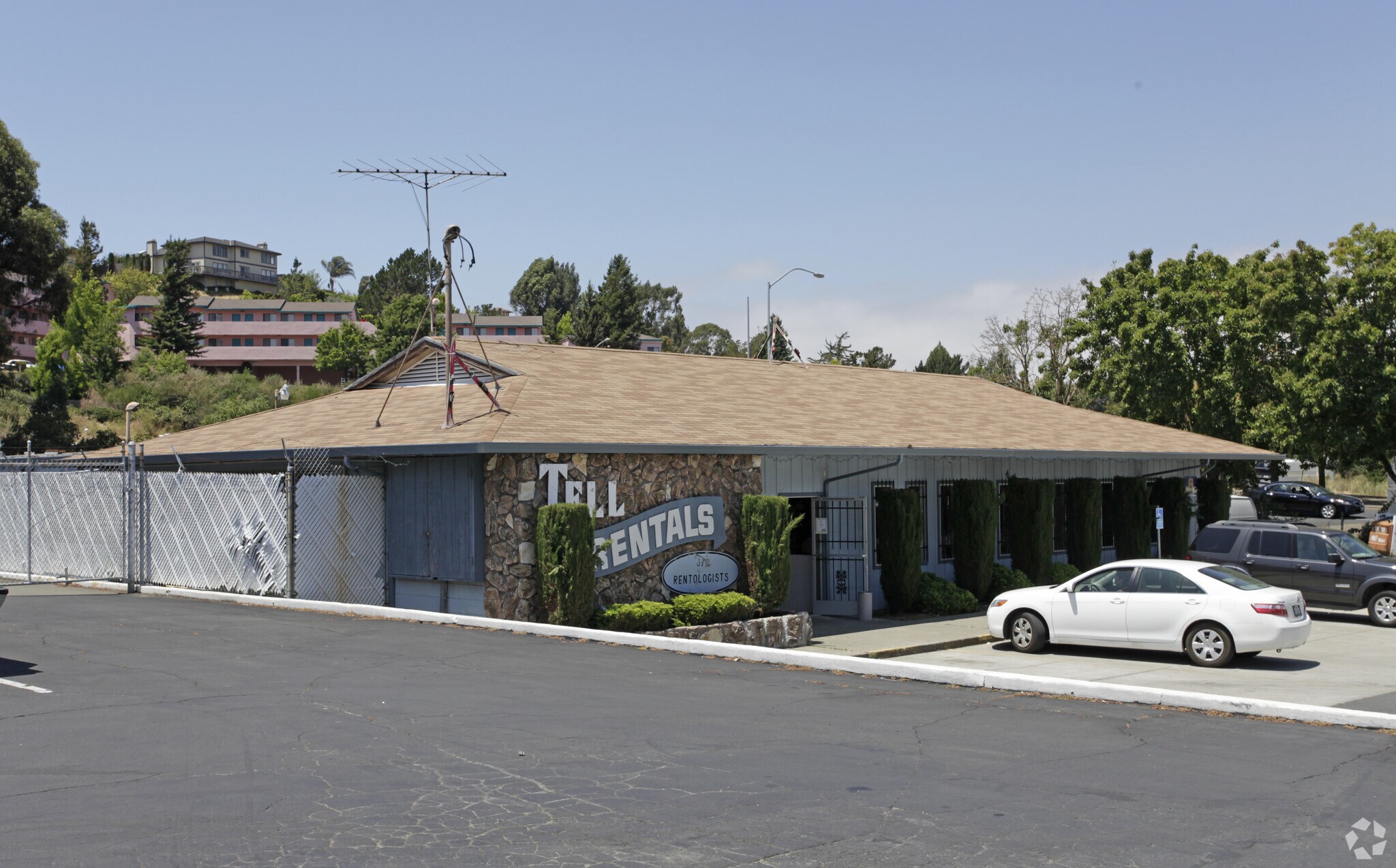 711 Admiral Callaghan Ln, Vallejo, CA for sale Primary Photo- Image 1 of 4