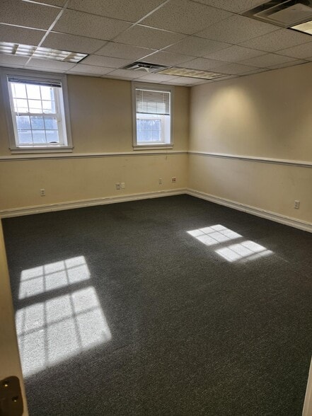 85 Echo Ave, Miller Place, NY for lease - Building Photo - Image 3 of 38