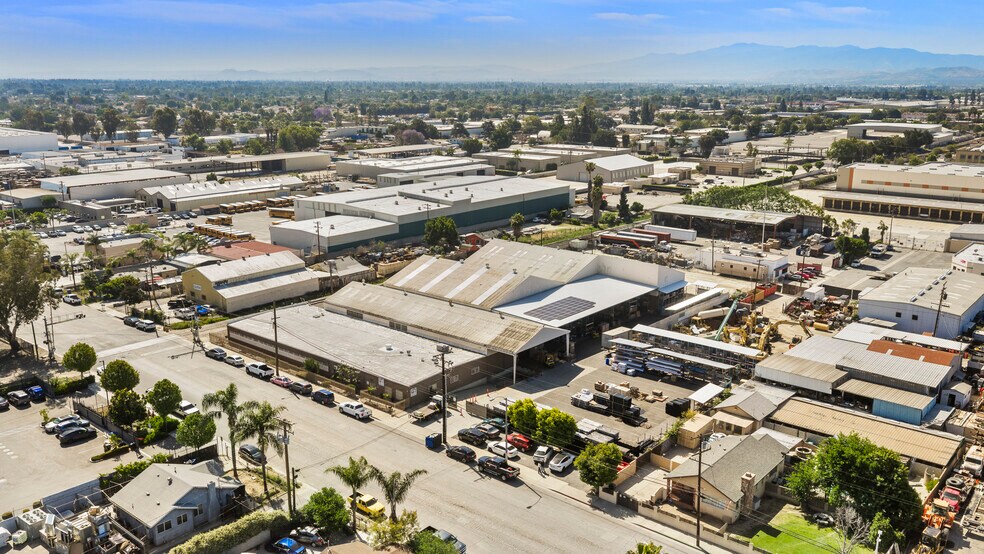 1260-1280 E 9th St, Pomona, CA à vendre - Photo du bâtiment - Image 2 de 38