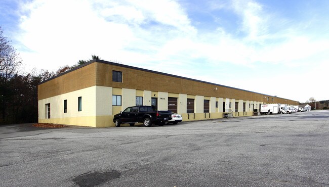 Plus de détails pour 548 Donald St, Bedford, NH - Industriel à louer