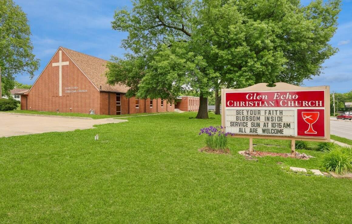 4323 Douglas Ave, Des Moines, IA for sale Primary Photo- Image 1 of 12