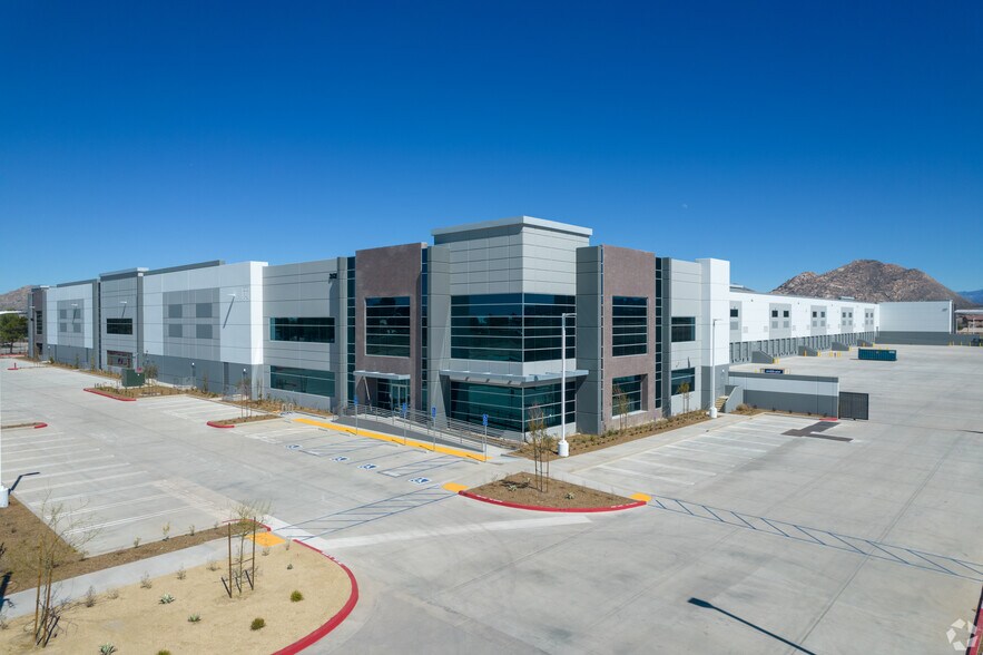 3125 Wilson Ave, Perris, CA for lease - Building Photo - Image 1 of 6