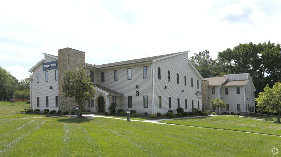25 Kilmer Dr, Morganville, NJ for lease - Primary Photo - Image 1 of 7