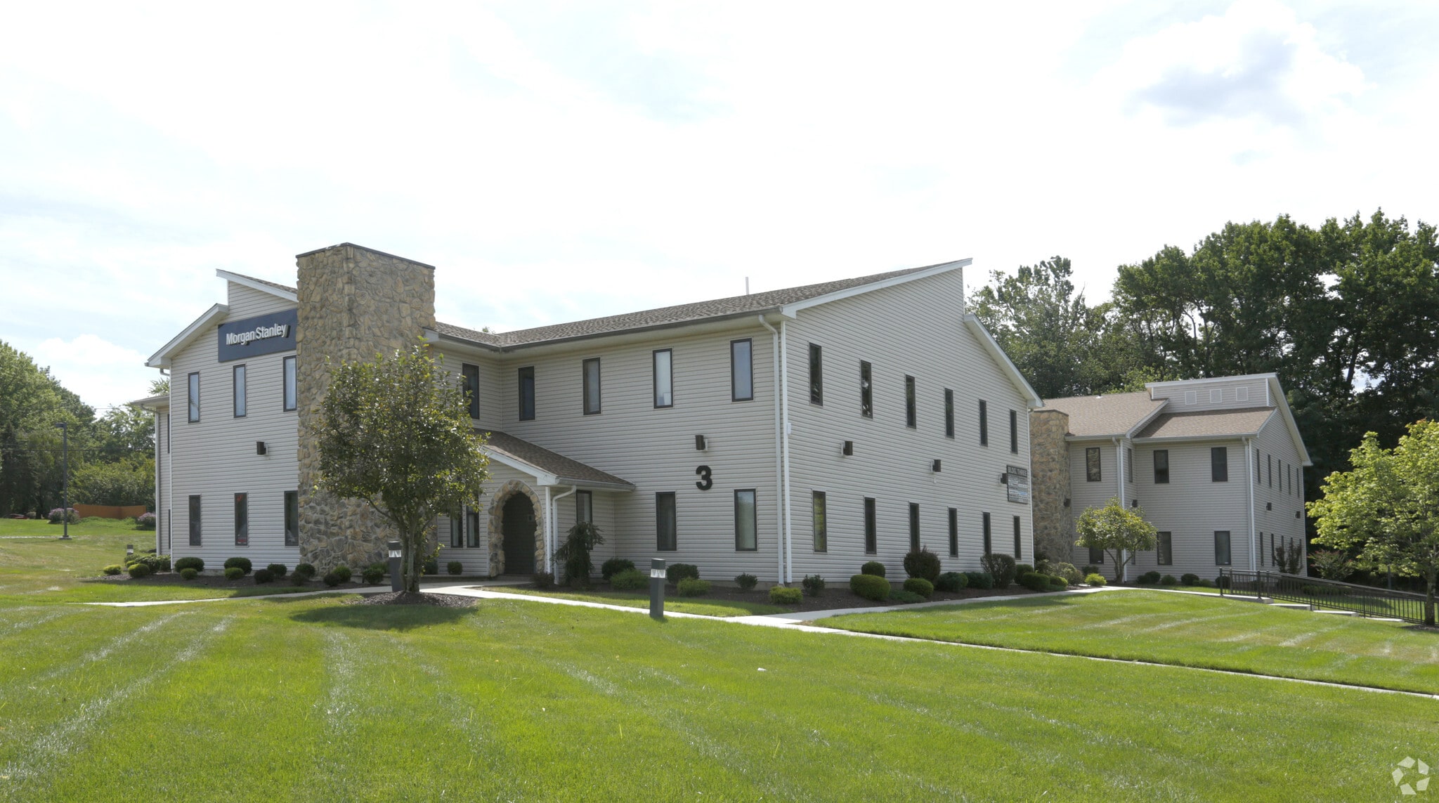 25 Kilmer Dr, Morganville, NJ for lease Primary Photo- Image 1 of 8