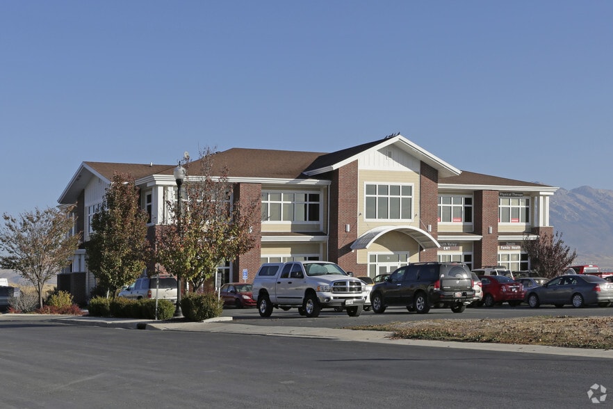 24 W Sergeant Court Dr, Saratoga Springs, UT à louer - Photo du bâtiment - Image 2 de 2