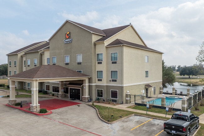 Plus de détails pour 9345 Highway 6, Navasota, TX - Services hôteliers aux enchères