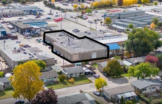 4223 25A Av, Vernon, BC à louer Photo du bâtiment- Image 1 de 2