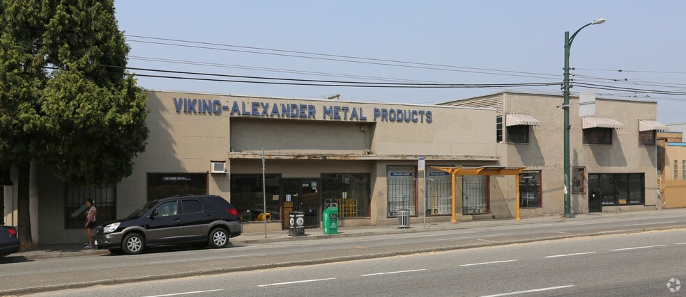 1661 E Hastings St, Vancouver, BC for lease - Building Photo - Image 3 of 10
