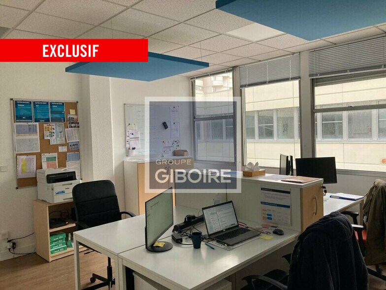 Office in Rennes for lease - Interior Photo - Image 3 of 13