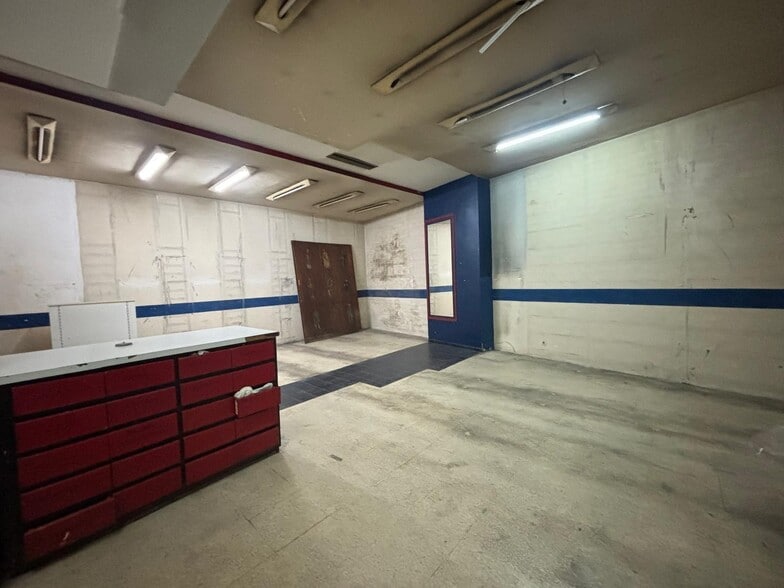 Retail in Córdoba for sale - Building Photo - Image 1 of 8