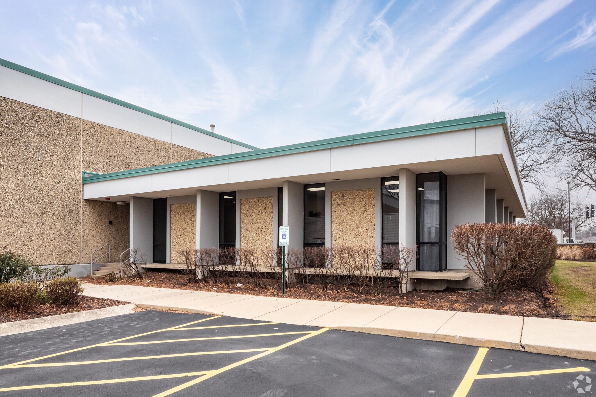 2301 Lively Blvd, Elk Grove Village, IL for lease Primary Photo- Image 1 of 5