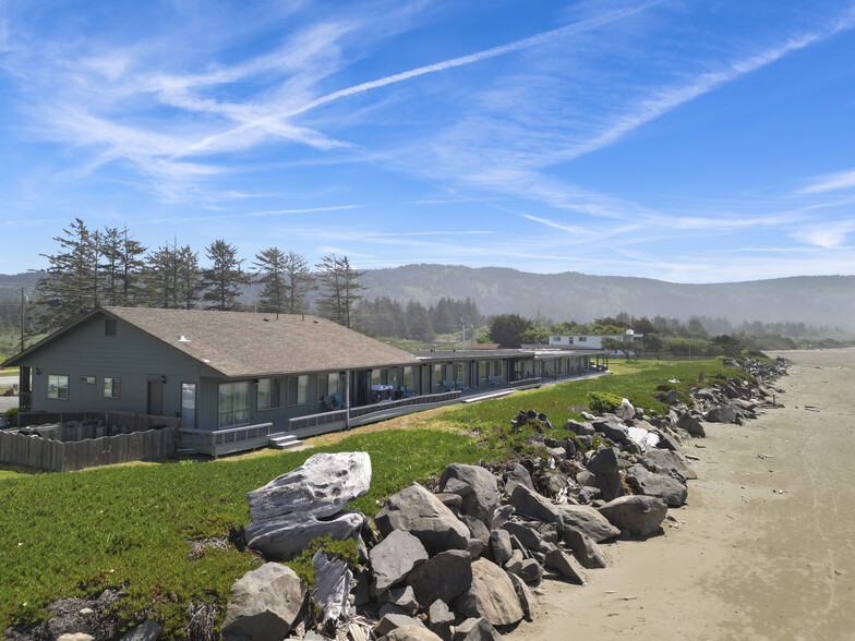 1455 US Highway 101 S, Crescent City, CA for sale - Building Photo - Image 1 of 20