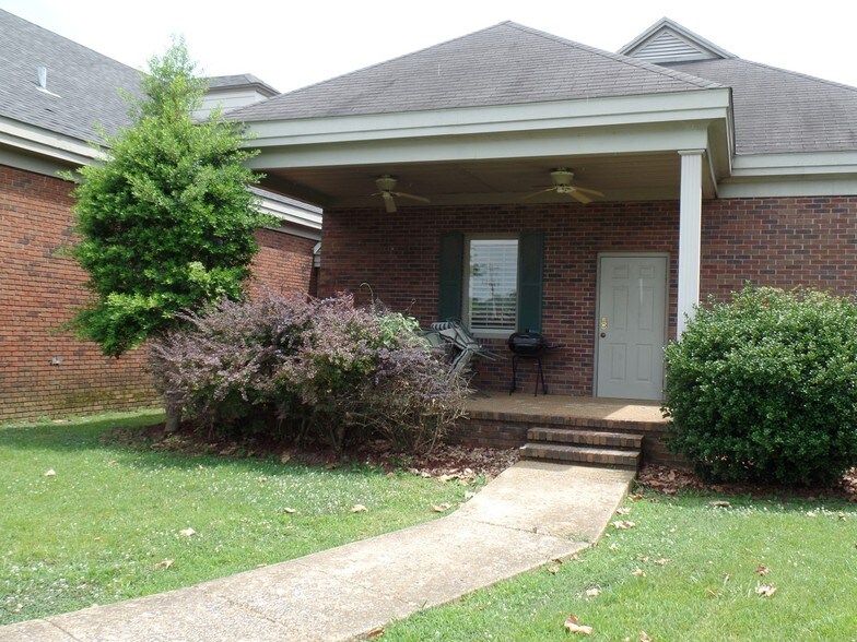 316 E Harper St, Troy, TN à vendre - Photo du bâtiment - Image 3 de 46