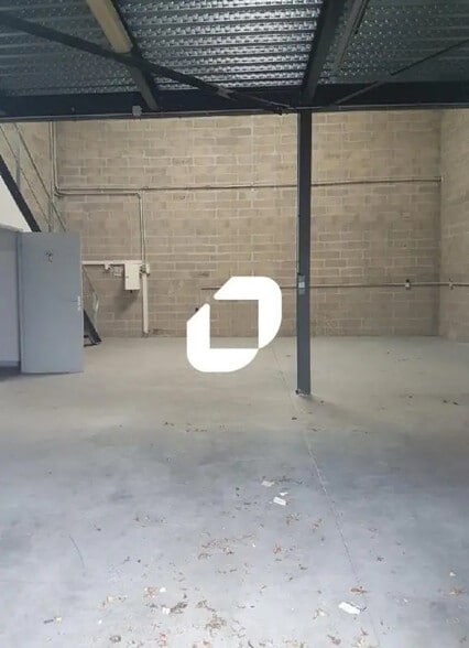 Flex in Meaux for sale - Interior Photo - Image 2 of 4