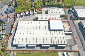 Plus de détails pour Roundwood Park, Ossett - Industriel à louer