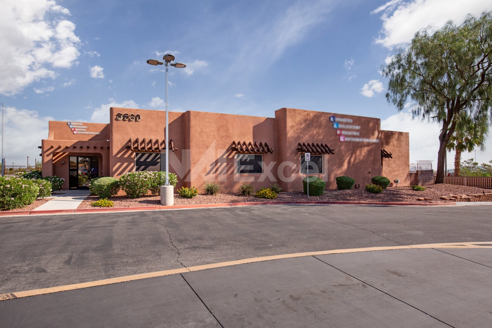 8630 W Cheyenne Ave, Las Vegas, NV à louer Photo du bâtiment- Image 1 de 4
