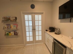 45 E Putnam Ave, Greenwich, CT for lease Interior Photo- Image 1 of 5