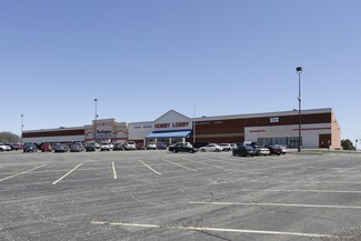 Plus de détails pour 555-805 Center Dr NW, Grand Rapids, MI - Commerce de détail à louer