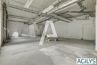 Plus de détails pour 3 Rue Jacques Rueff, Antony - Bureau, Local d'activités à louer