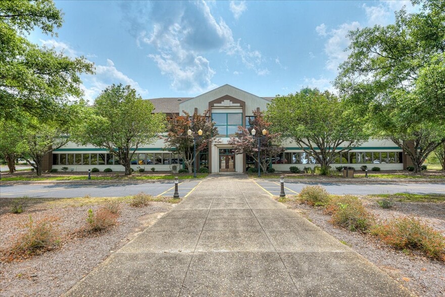 1080 Silver Bluff Rd, Aiken, SC for lease - Building Photo - Image 3 of 67