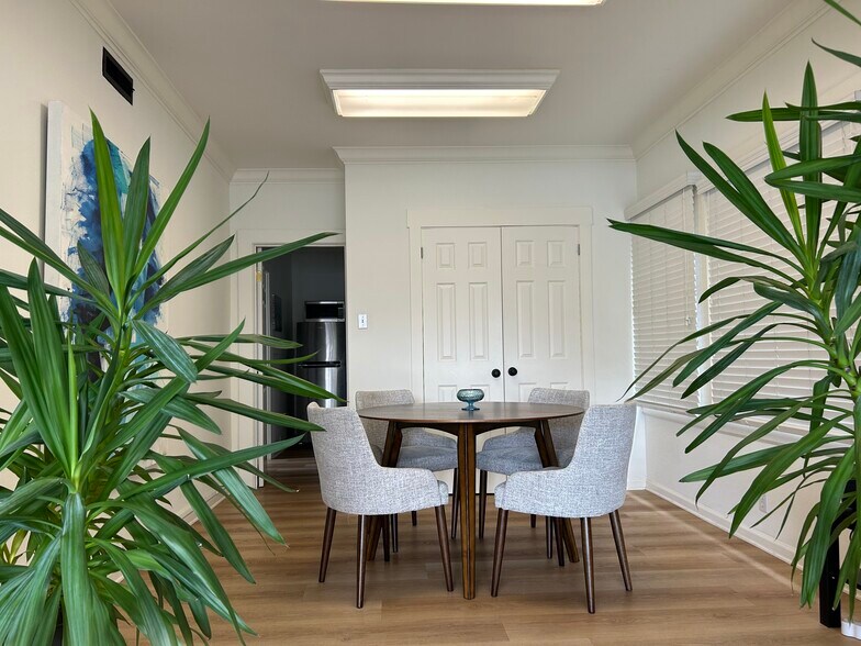 4379 Piedmont Ave, Oakland, CA à louer - Photo du bâtiment - Image 3 de 9