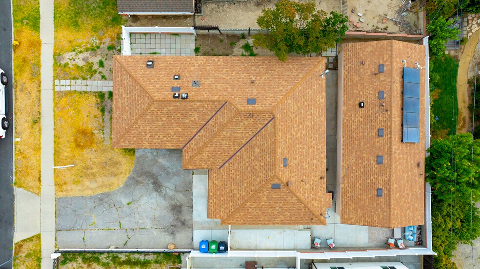 10935 Nassau Ave, Sunland, CA à vendre - Photo du bâtiment - Image 3 de 12