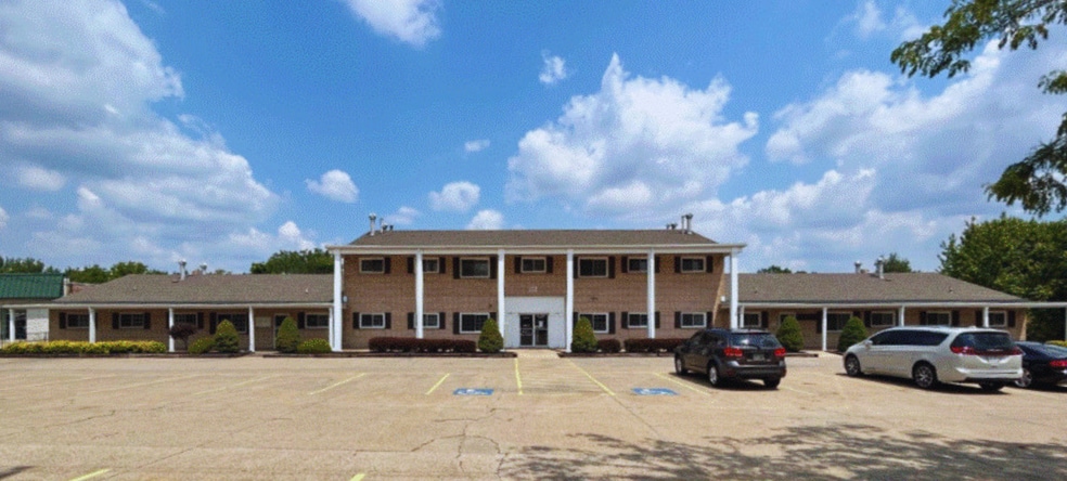 215 E Waterloo Rd, Akron, OH for sale - Building Photo - Image 3 of 3