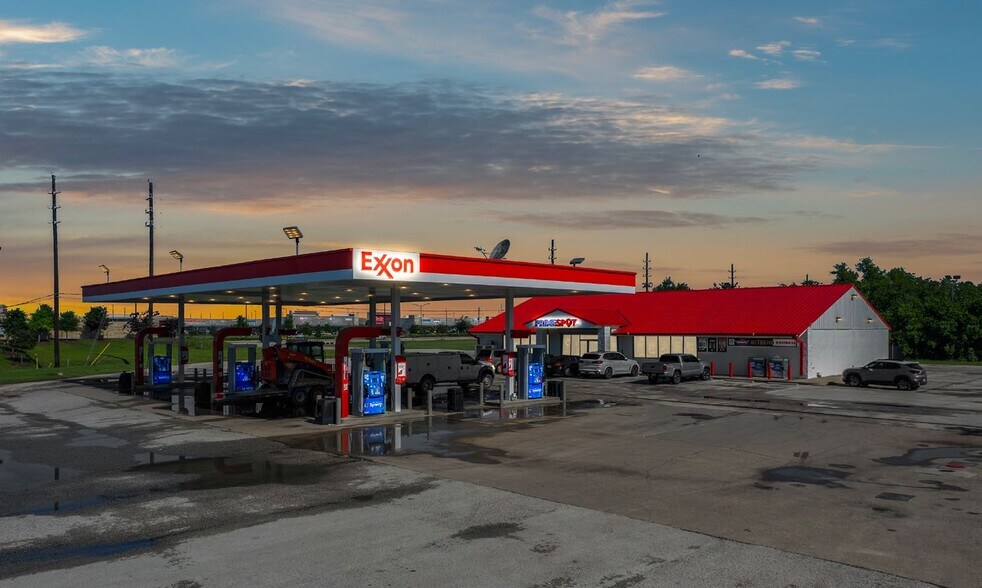13625 Interstate 10 E, Baytown, TX à vendre - Photo du bâtiment - Image 2 de 8