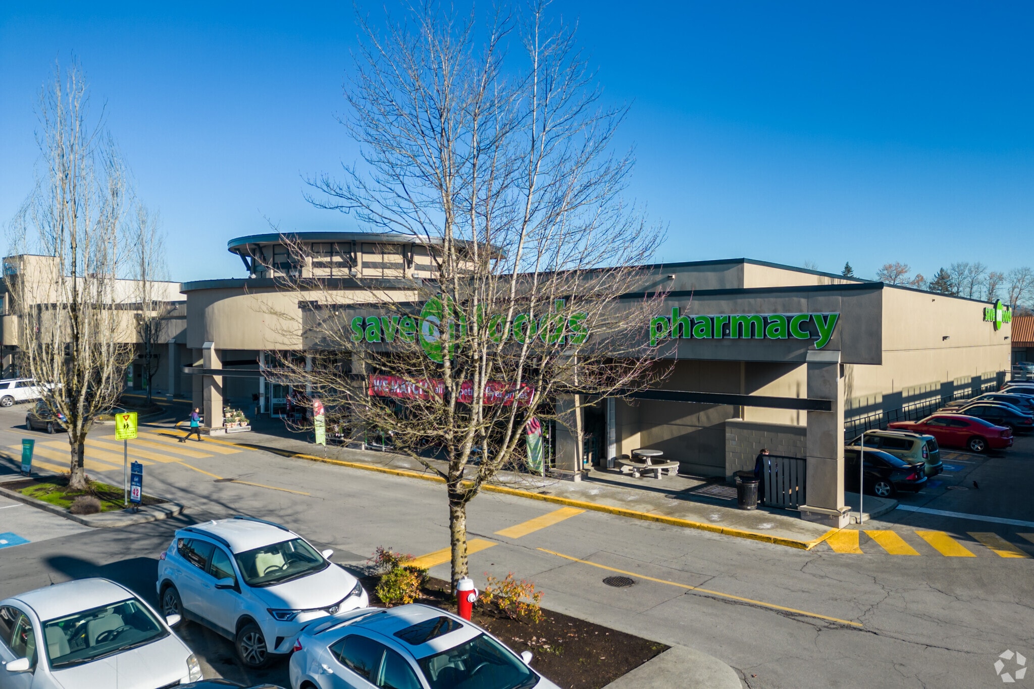 20395 Lougheed Hwy, Maple Ridge, BC à louer Photo du bâtiment- Image 1 de 8