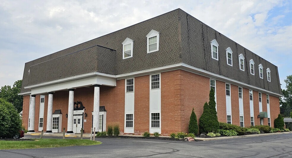 3131 Executive Pky, Toledo, OH à vendre - Photo du bâtiment - Image 3 de 8