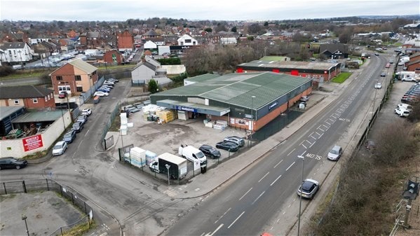 R Hicks & Sons, Brimington Rd N, Chesterfield for lease Primary Photo- Image 1 of 4