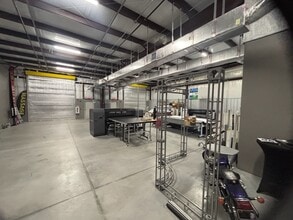 3617 Commercial Way, Spring Hill, FL à louer Photo intérieure- Image 2 de 3