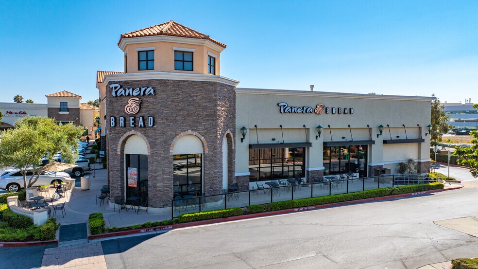 550 E Betteravia Rd, Santa Maria, CA à vendre - Photo du bâtiment - Image 2 de 18