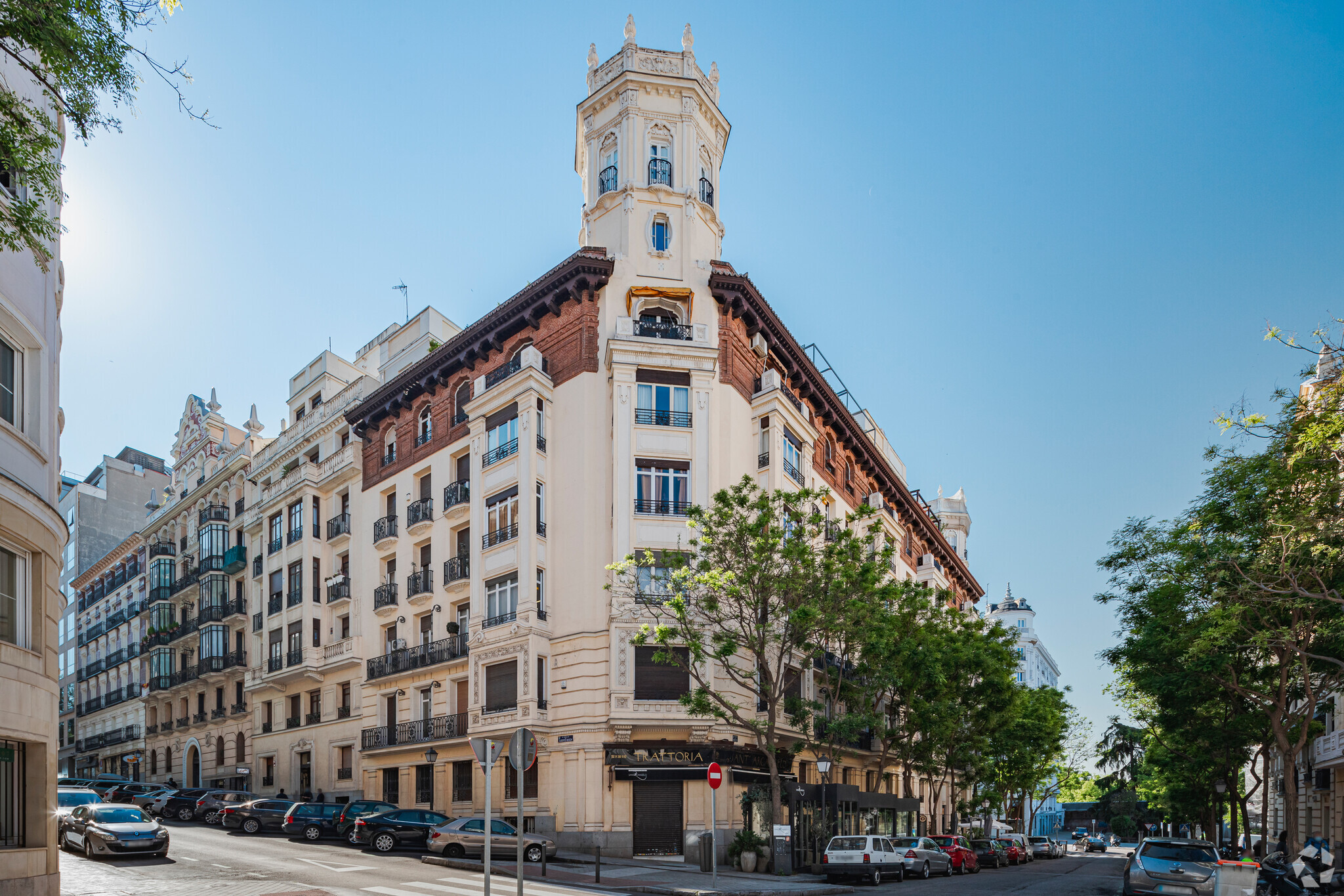 Calle Moreto, 15, Madrid, Madrid for sale Primary Photo- Image 1 of 1