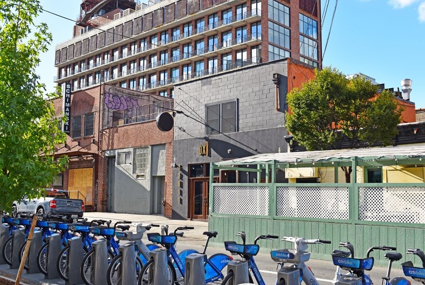 52 N 11th St, Brooklyn, NY for lease - Building Photo - Image 2 of 2