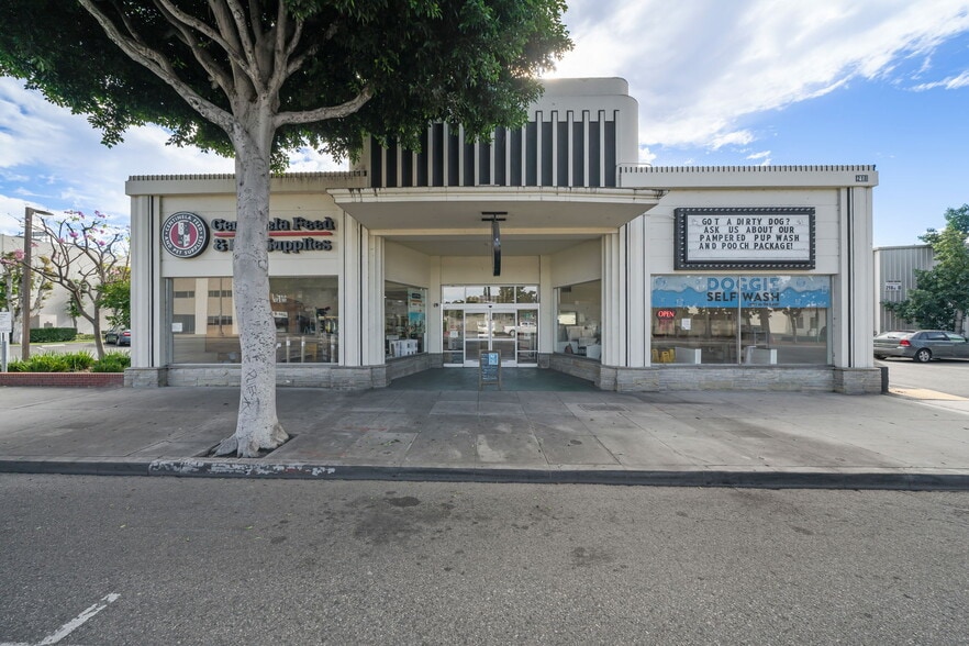 218 W Commonwealth Ave, Fullerton, CA for sale - Primary Photo - Image 1 of 25