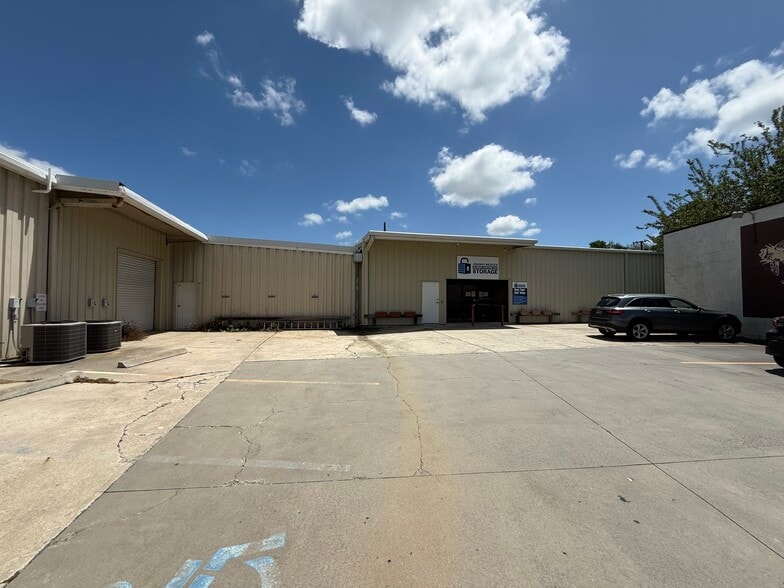 211B Johnny Mercer Blvd, Savannah, GA for sale - Building Photo - Image 3 of 26