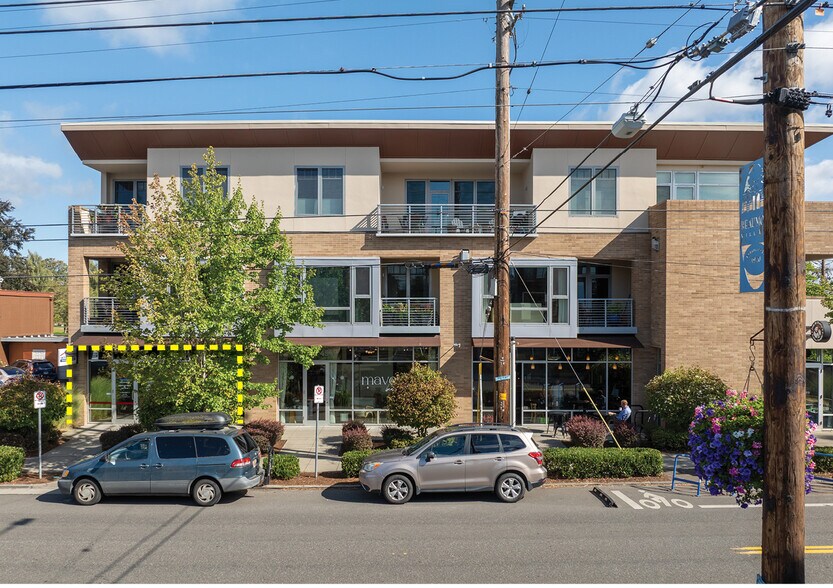 4951 NE Fremont St, Portland, OR à louer - Photo du bâtiment - Image 1 de 8