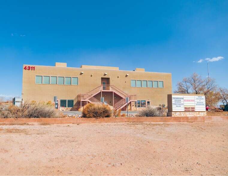 4311 Sara Rd SE, Albuquerque, NM à vendre - Photo du bâtiment - Image 2 de 37