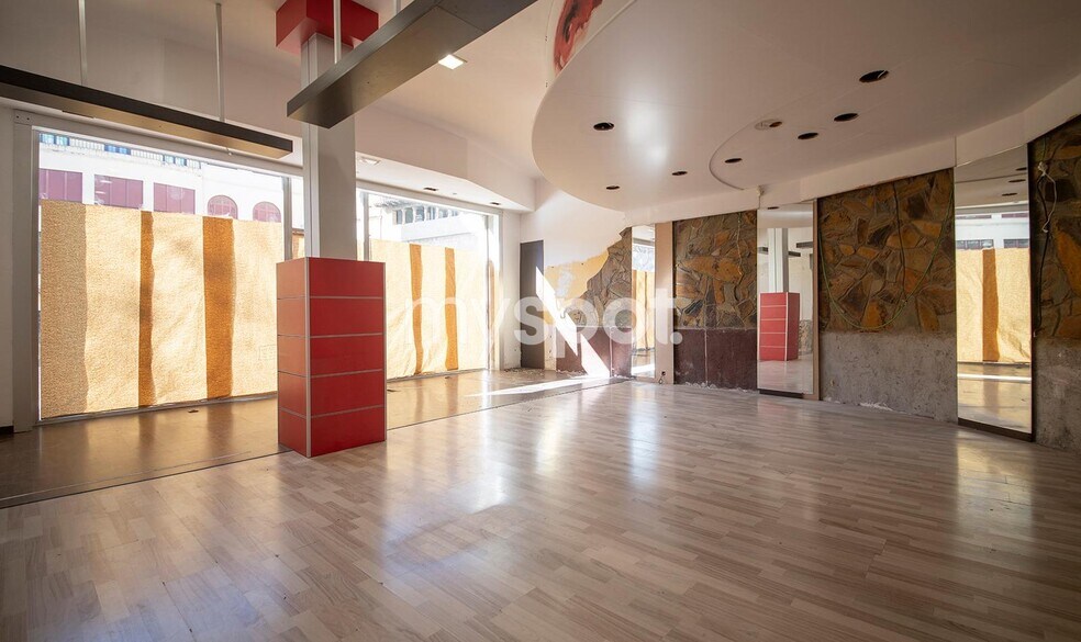 Immeuble residentiel dans Vilafranca del Penedès, Barcelona à vendre - Photo intérieure - Image 2 de 21