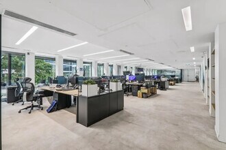 28-34 Rue De Monceau, Paris for lease Interior Photo- Image 2 of 9