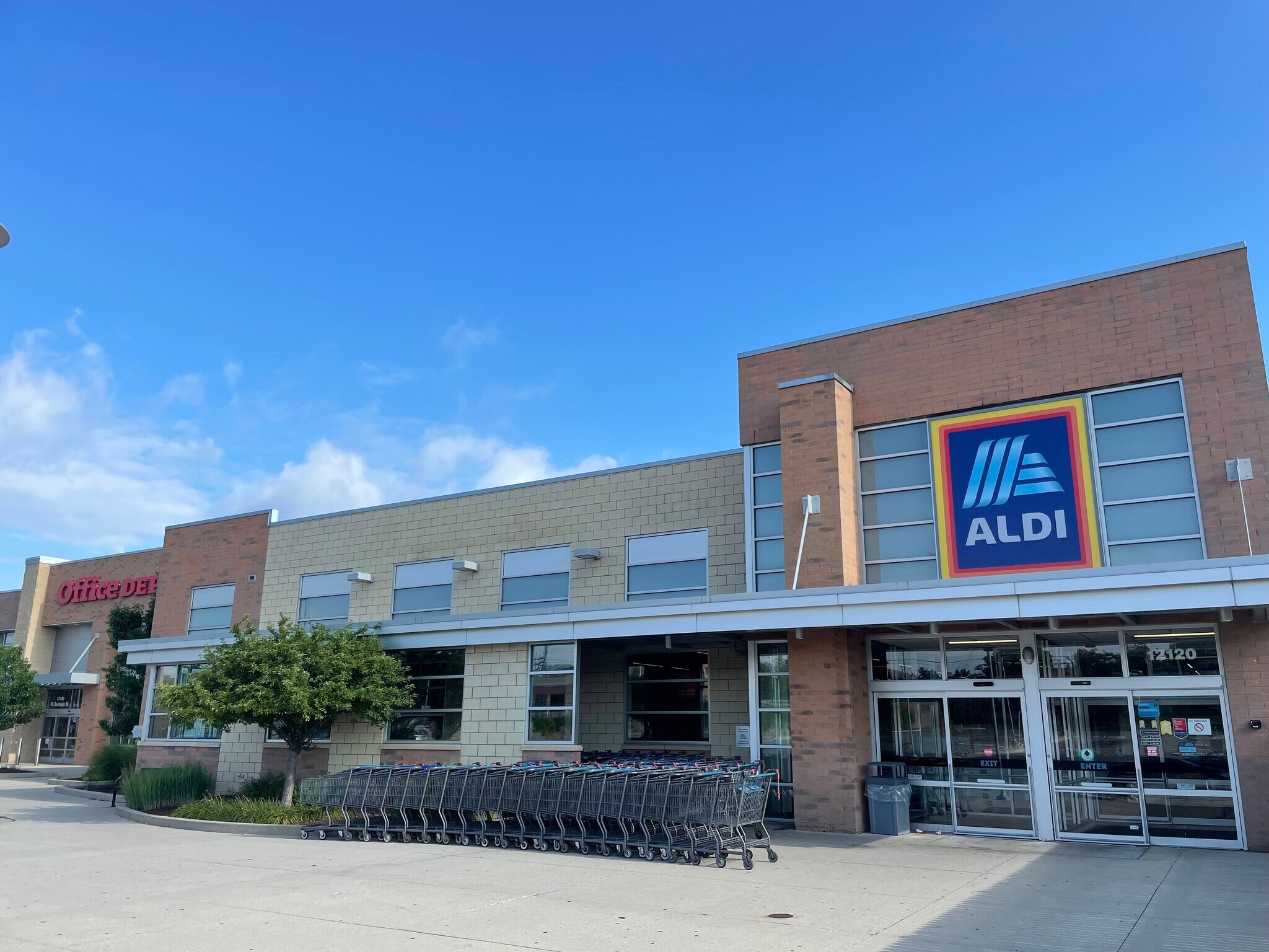 12000 W Burleigh St, Wauwatosa, WI for lease Building Photo- Image 1 of 8