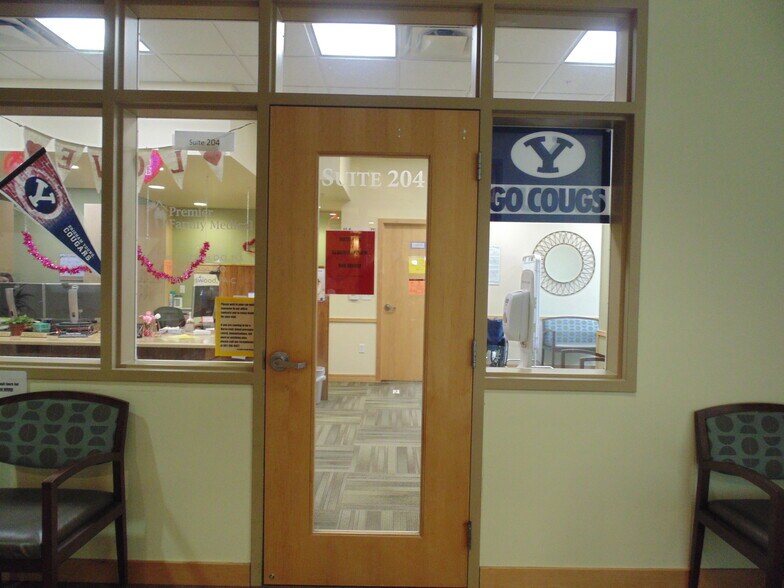 1528 N Commerce Dr, Saratoga Springs, UT à vendre - Photo intérieure - Image 2 de 9