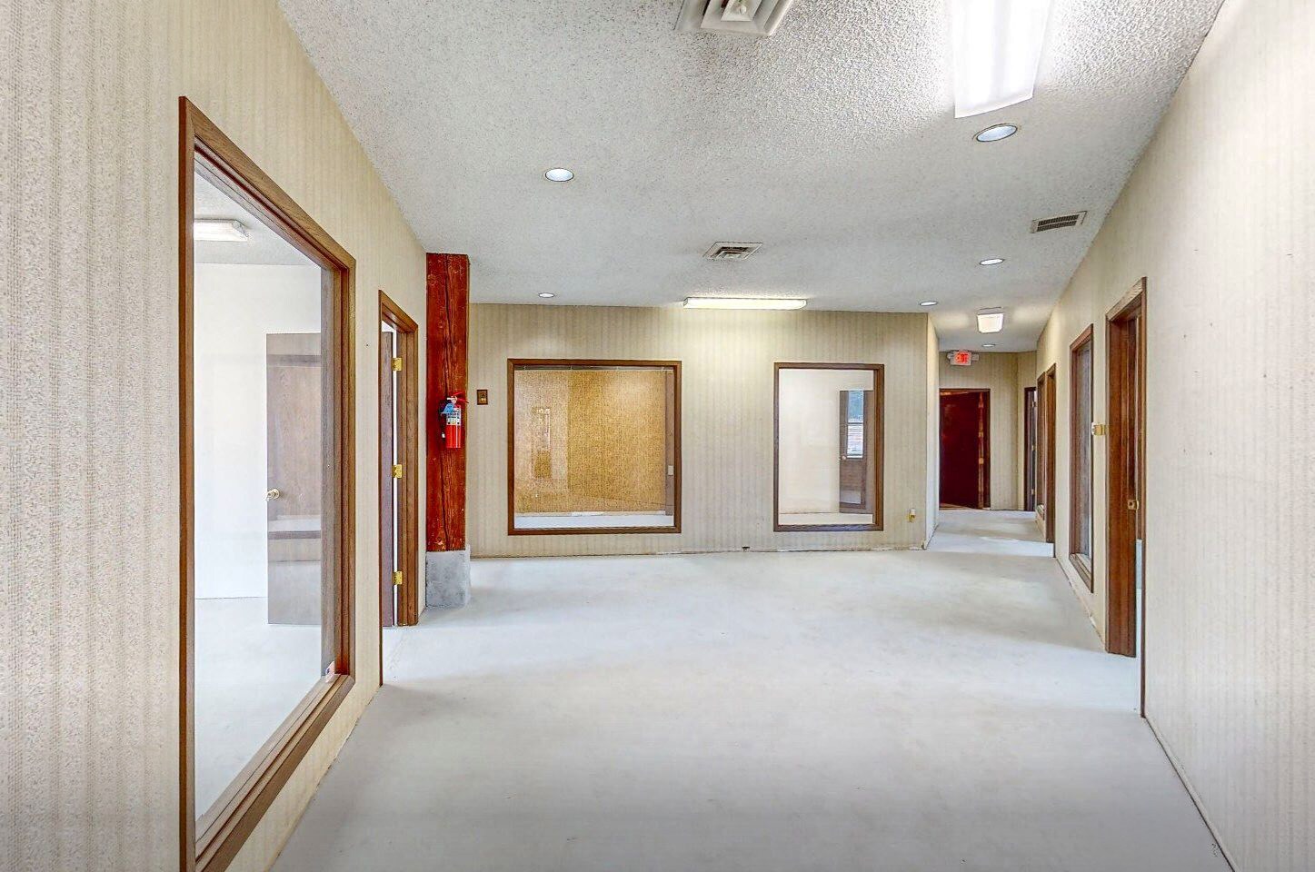 310 W South 1st St, Johnstown, CO for lease Interior Photo- Image 1 of 9