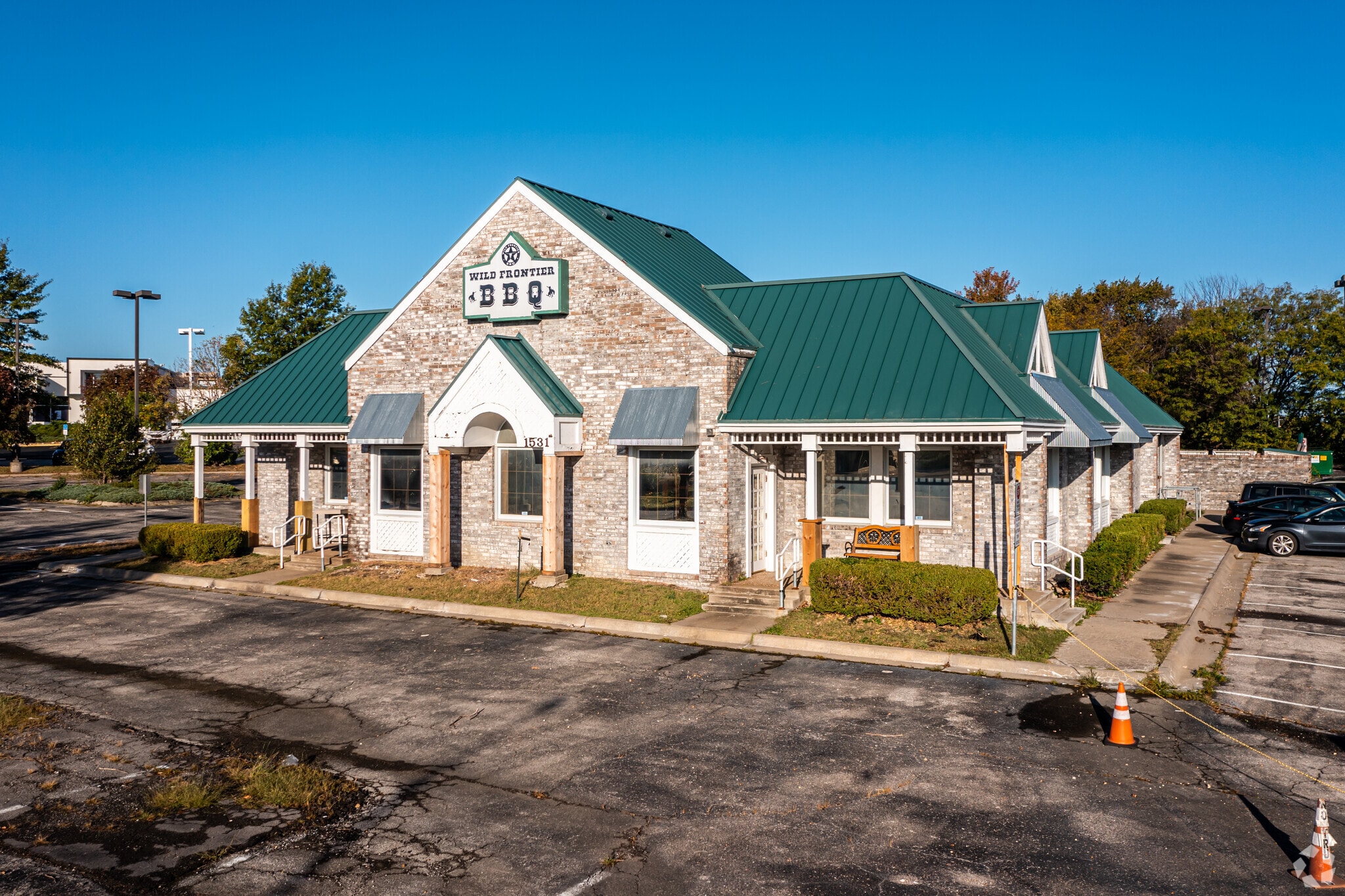 1531 S Hamilton Cir, Olathe, KS for sale Primary Photo- Image 1 of 7