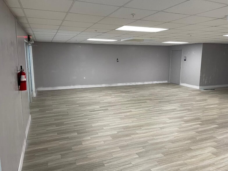 8833 Belair Rd, Baltimore, MD à louer - Photo intérieure - Image 3 de 6