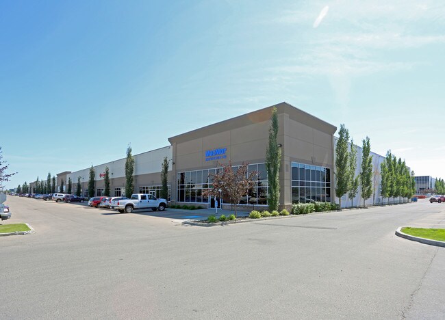 Plus de détails pour 7063-7063 68 Ave NW, Edmonton, AB - Industriel à louer