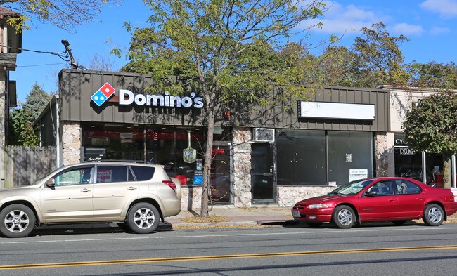 More details for 75-77 W Main St, East Islip, NY - Retail for Lease