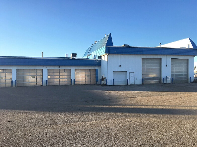 10620 117 Av, Grande Prairie, AB for sale - Building Photo - Image 2 of 4